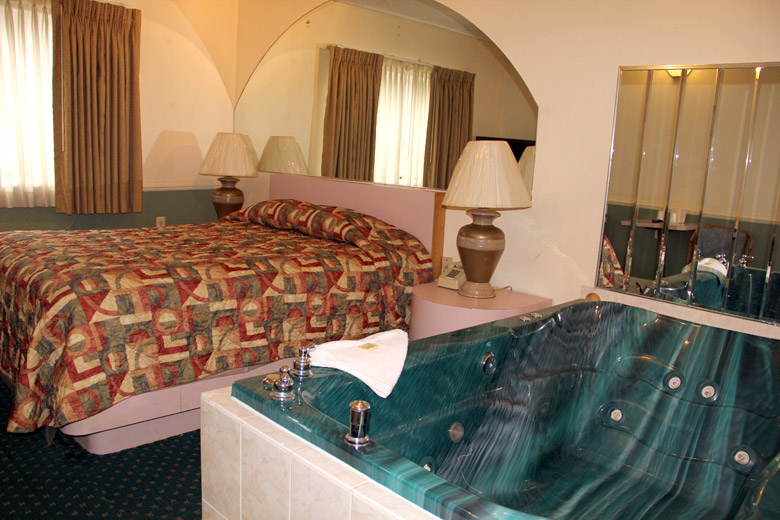 La Mirage Motor Inn Hotel Room Service Room Selection And